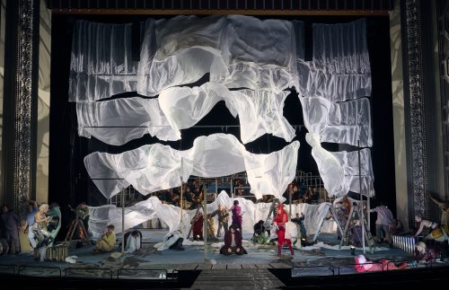 Read more about the article Review: Weill’s Aufstieg und Fall der Stadt Mahagonny / Staatsoper Stuttgart