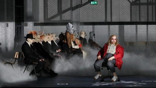 Read more about the article Review: Ligeti’s Le Grand Macabre / Bayerische Staatsoper